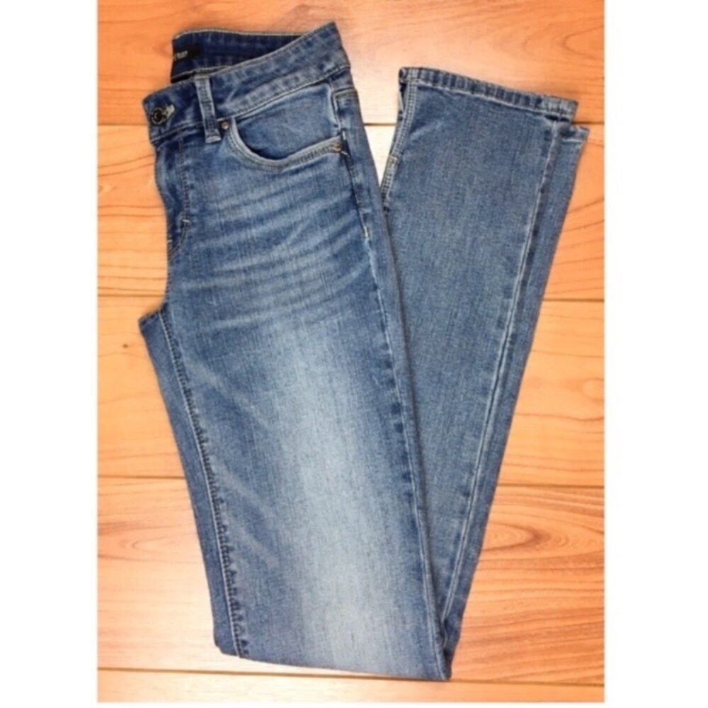 White House Black Market WHBM Jeans 00